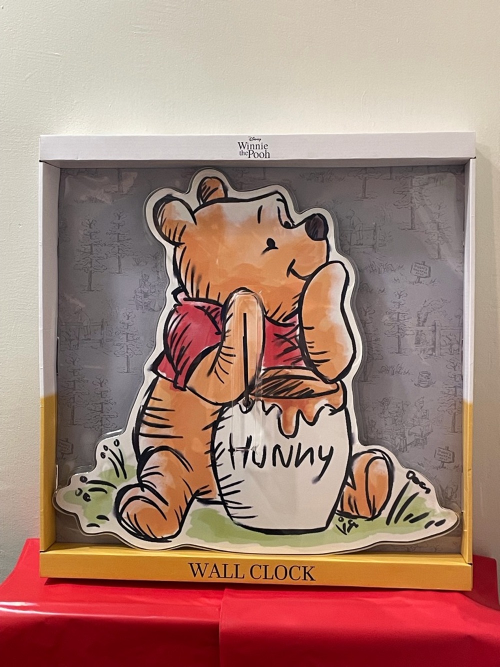 DISNEY x WINNIE THE POOH Analog Display Wall Clock